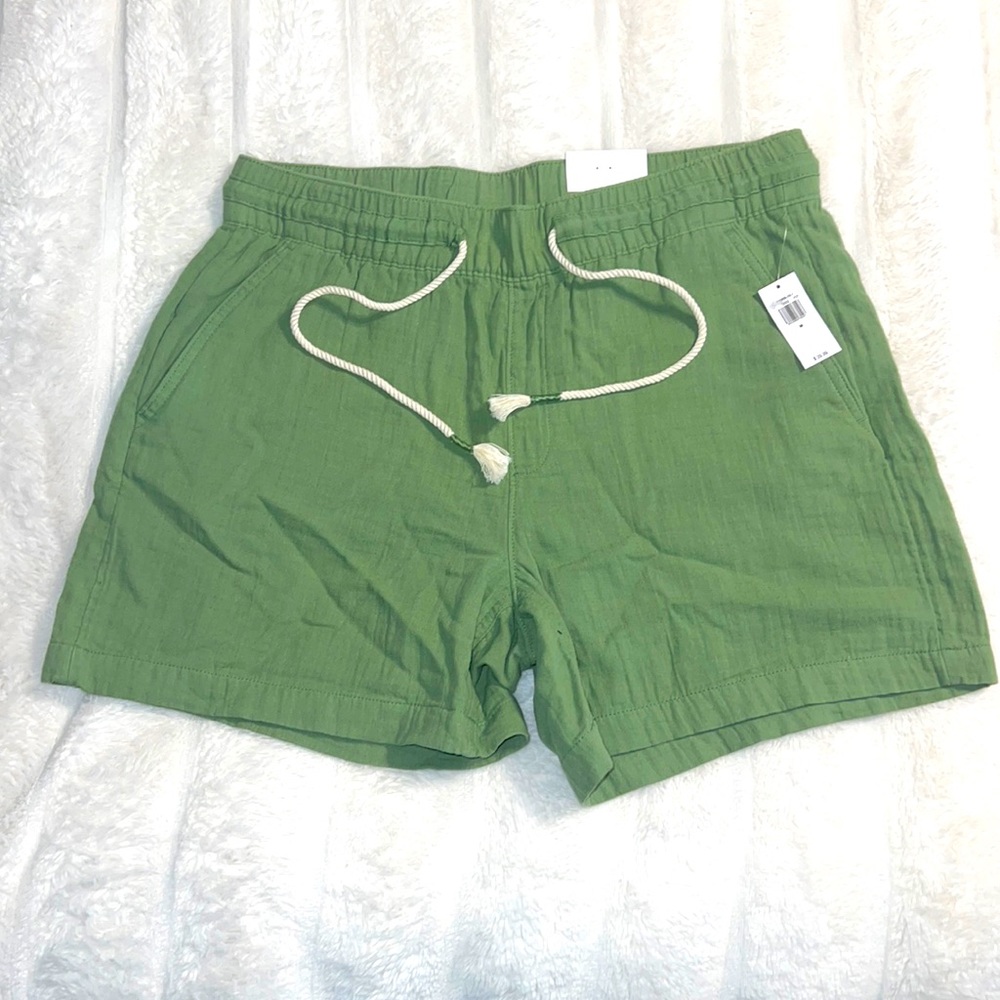 NWT Old Navy Olive Green Linen Shorts (Medium)